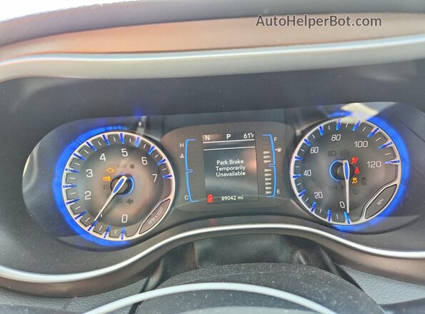 2C4RC1BG4HR759296 2017 CHRYSLER PACIFICA Black Instrument cluster view