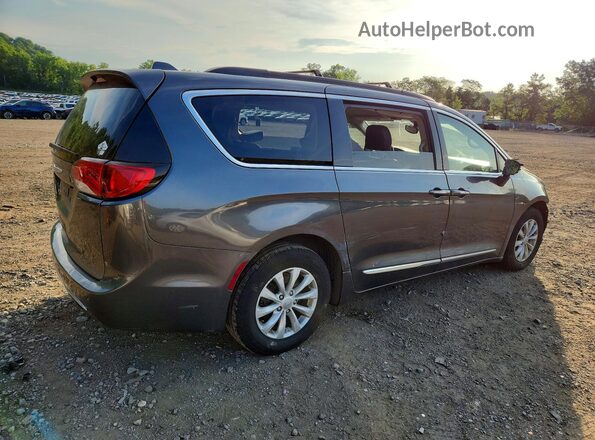 2C4RC1BG4HR821196 2017 CHRYSLER PACIFICA Gray Задня права чверть