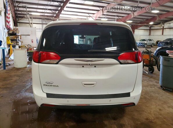 2C4RC1BG4HR823451 2017 CHRYSLER PACIFICA White Widok z tyłu