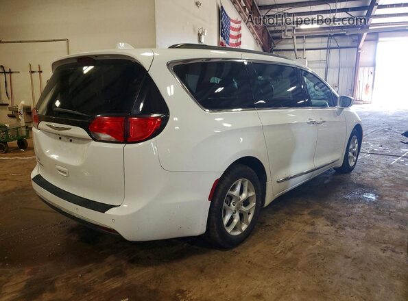 2C4RC1BG4HR823451 2017 CHRYSLER PACIFICA White Tył prawy