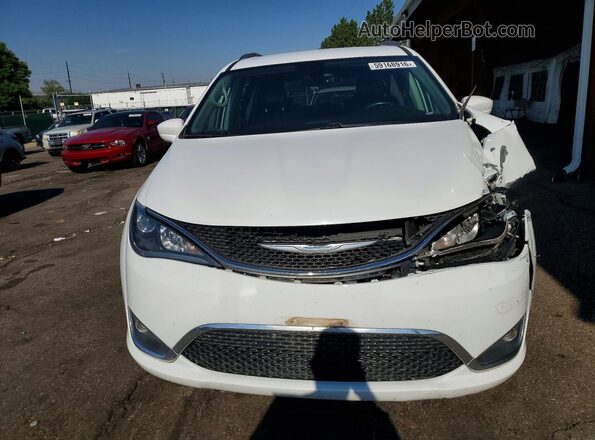 2C4RC1BG4JR120504 2018 CHRYSLER PACIFICA White Вид спереду