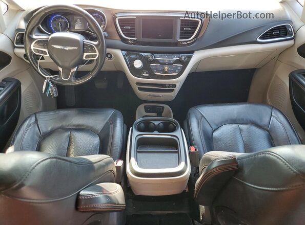 2C4RC1BG4JR120504 2018 CHRYSLER PACIFICA White Вид панелі приладів