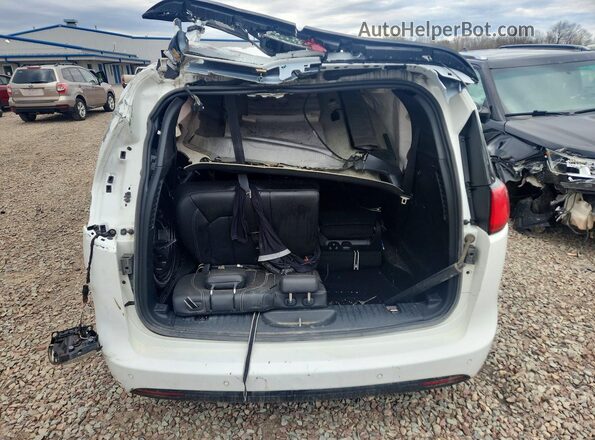 2C4RC1BG4KR604979 2019 CHRYSLER PACIFICA White Rear view