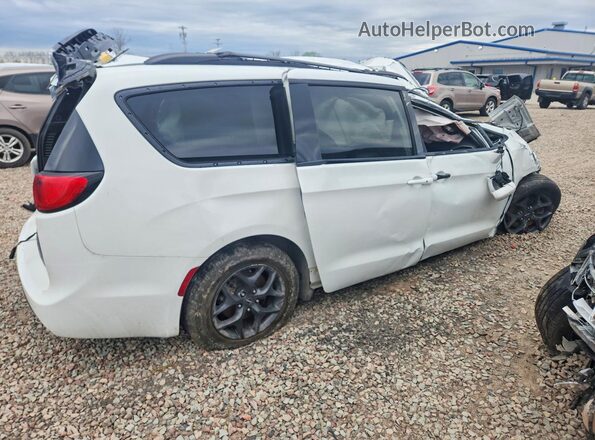 2C4RC1BG4KR604979 2019 CHRYSLER PACIFICA White Rear right