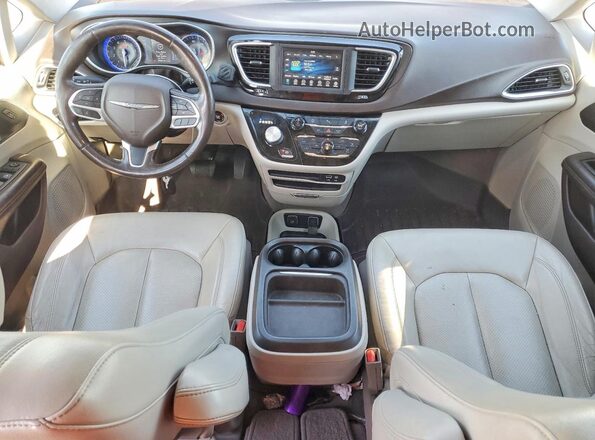 2C4RC1BG4LR276495 2020 CHRYSLER PACIFICA Burgundy Vista del salpicadero