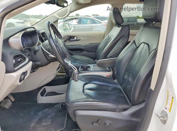2C4RC1BG4NR197072 2022 CHRYSLER PACIFICA Белый Вид салона спереди