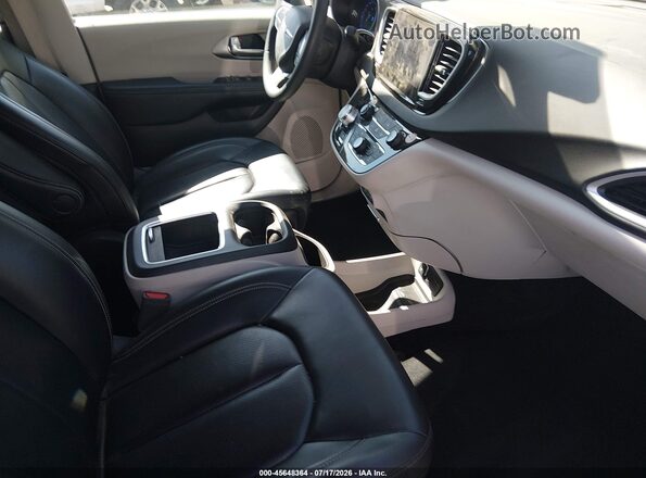 2C4RC1BG4PR574194 2023 CHRYSLER PACIFICA Black Front interior view