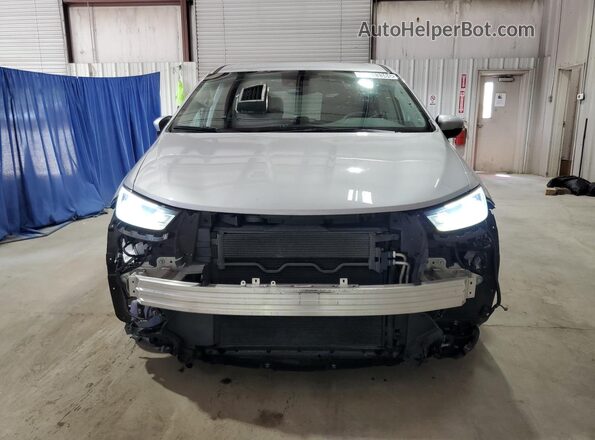 2C4RC1BG4PR586393 2023 CHRYSLER PACIFICA Silver Widok wnętrza 360 stopni