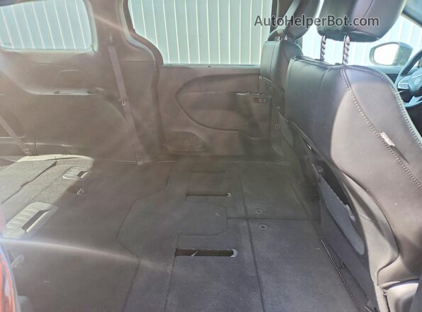 2C4RC1BG4SR503070 2025 CHRYSLER PACIFICA Black Widok wnętrza z tyłu