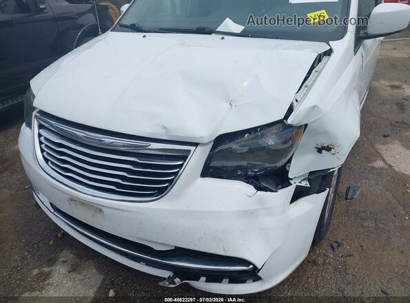 2C4RC1BG5GR229336 2016 CHRYSLER TOWN & COUNTRY White Вид спереду