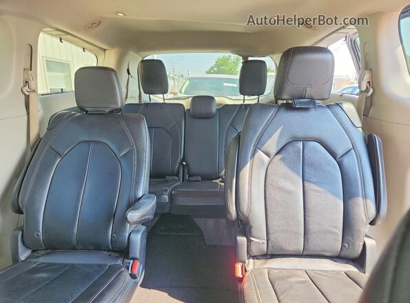 2C4RC1BG5HR684527 2017 CHRYSLER PACIFICA Черный Вид задних сидений