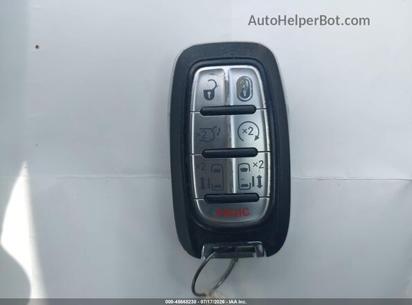 2C4RC1BG5JR211197 2018 CHRYSLER PACIFICA Gray Dashboard view