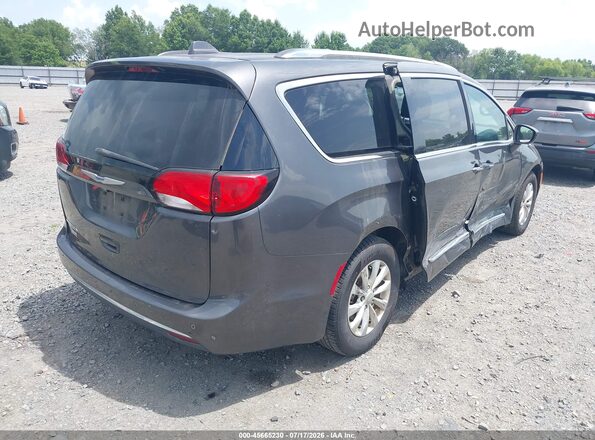 2C4RC1BG5JR211197 2018 CHRYSLER PACIFICA Gray Rear right