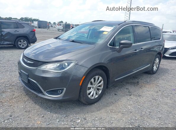 2C4RC1BG5JR211197 2018 CHRYSLER PACIFICA Gray Front left