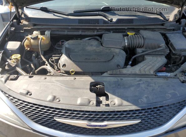 2C4RC1BG5JR317889 2018 CHRYSLER PACIFICA Gray ძრავის განყოფილების ხედი