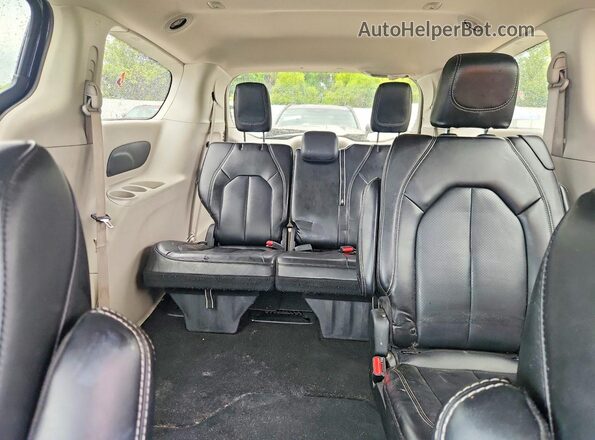 2C4RC1BG5PR615819 2023 CHRYSLER PACIFICA Black Вид задніх сидінь