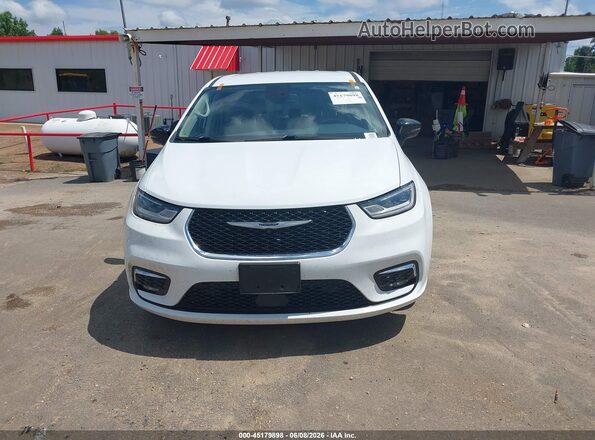 2C4RC1BG5RR112780 2024 CHRYSLER PACIFICA Белый Вид задней части салона
