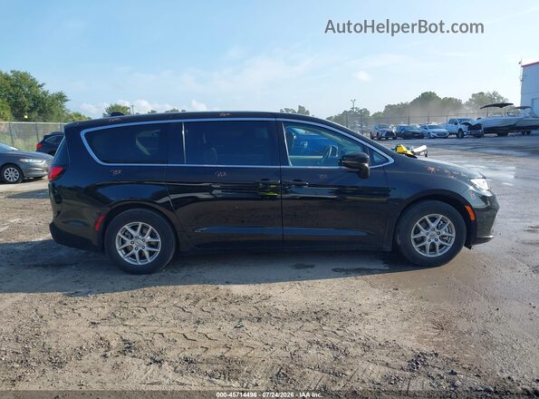 2C4RC1BG5RR147075 2024 CHRYSLER PACIFICA Black Widok wnętrza z tyłu