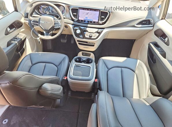2C4RC1BG5RR165186 2024 CHRYSLER PACIFICA Черный Вид панели приборов