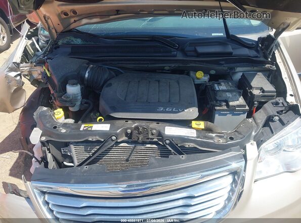 2C4RC1BG6GR110985 2016 CHRYSLER TOWN & COUNTRY Бежевый Вид сзади