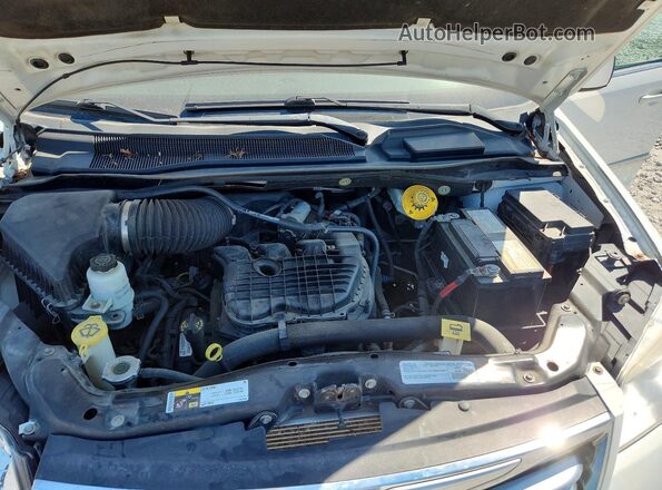 2C4RC1BG6GR281610 2016 CHRYSLER TOWN White ძრავის განყოფილების ხედი