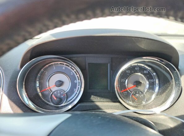 2C4RC1BG6GR281610 2016 CHRYSLER TOWN White ხელსაწყოთა პანელის ხედი