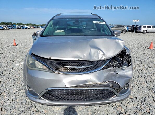 2C4RC1BG6HR553087 2017 CHRYSLER PACIFICA Silver Вид спереду