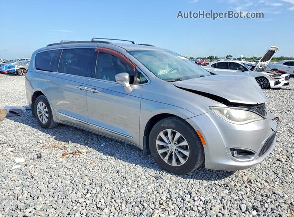 2C4RC1BG6HR553087 2017 CHRYSLER PACIFICA Silver Передня права чверть