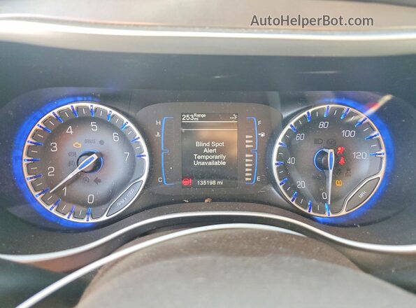 2C4RC1BG6HR553087 2017 CHRYSLER PACIFICA Silver Вид щитка приладів