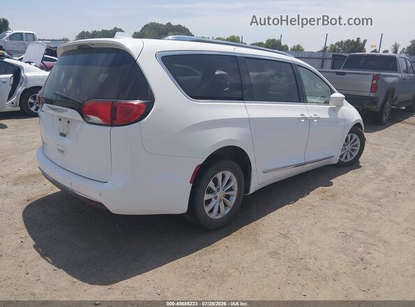 2C4RC1BG6JR142486 2018 CHRYSLER PACIFICA White Հետևի աջ