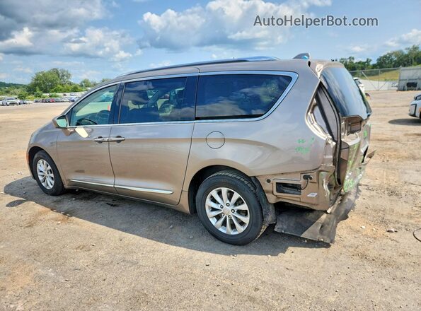 2C4RC1BG6JR197729 2018 CHRYSLER PACIFICA Tan Tył lewy