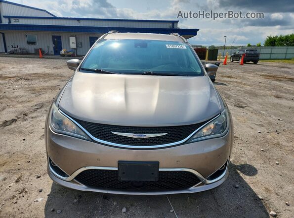 2C4RC1BG6JR197729 2018 CHRYSLER PACIFICA Tan Widok z przodu