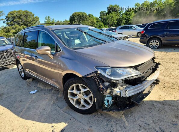 2C4RC1BG6JR291724 2018 CHRYSLER PACIFICA Tan Передня права чверть
