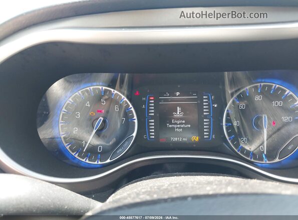 2C4RC1BG6LR275266 2020 CHRYSLER PACIFICA Белый Вид задних сидений