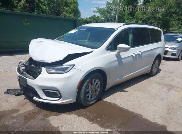 2C4RC1BG6NR182704 2022 CHRYSLER PACIFICA White Front left