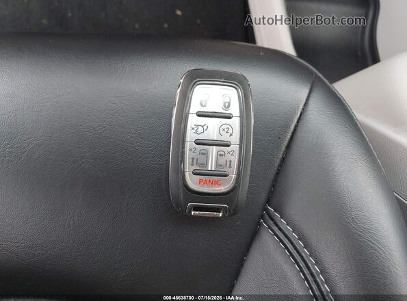 2C4RC1BG6PR631897 2023 CHRYSLER PACIFICA Синий Вид панели приборов