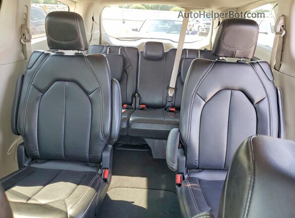 2C4RC1BG6RR139552 2024 CHRYSLER PACIFICA Silver Widok tylnych siedzeń
