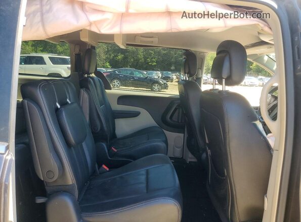 2C4RC1BG7GR173612 2016 CHRYSLER TOWN Gray უკანა სალონის ხედი