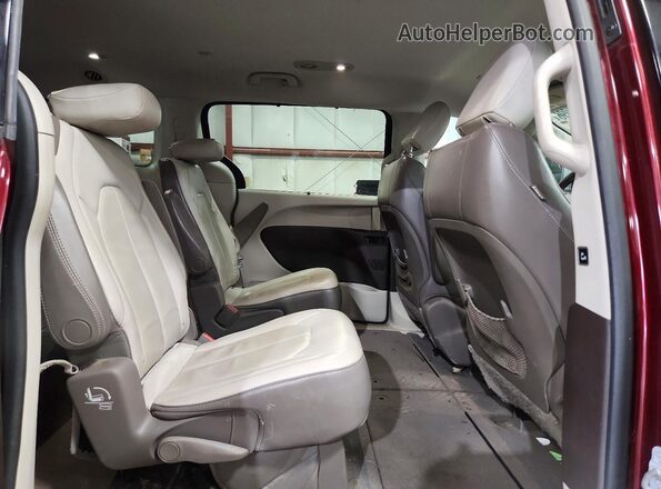 2C4RC1BG7HR588009 2017 CHRYSLER PACIFICA Burgundy უკანა სალონის ხედი