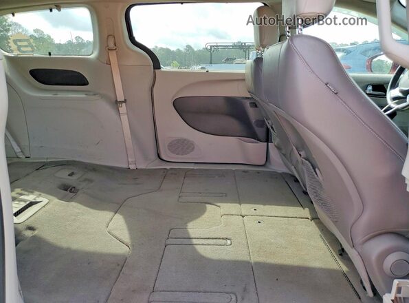 2C4RC1BG7HR729841 2017 CHRYSLER PACIFICA Бордовый Вид задней части салона
