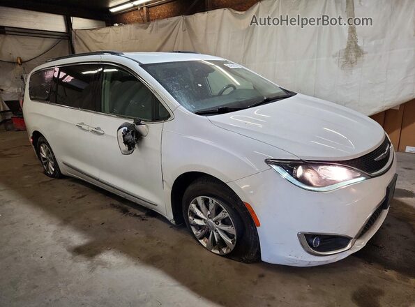 2C4RC1BG7JR149379 2018 CHRYSLER PACIFICA White Առջևի աջ