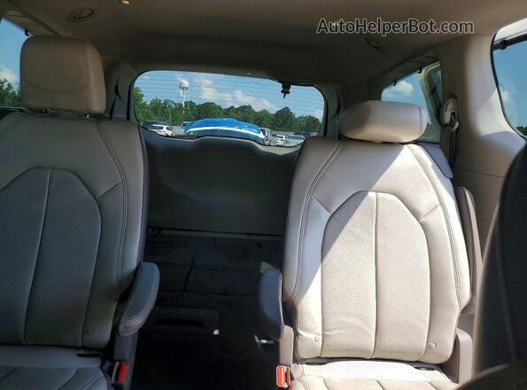 2C4RC1BG7JR172273 2018 CHRYSLER PACIFICA Белый Вид задних сидений