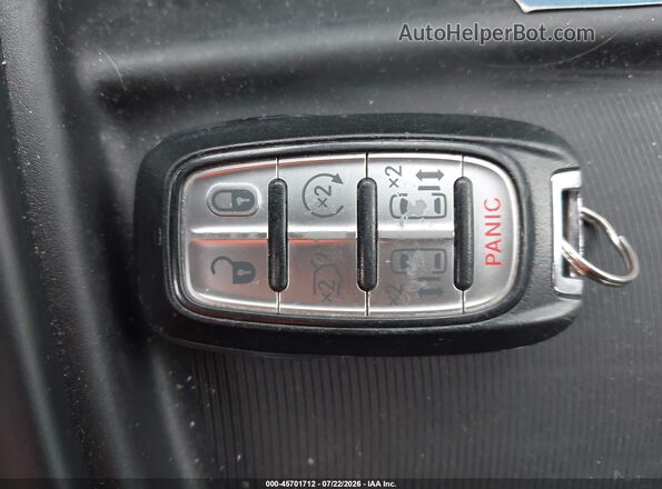 2C4RC1BG7JR235243 2018 CHRYSLER PACIFICA Gray Вид панелі приладів