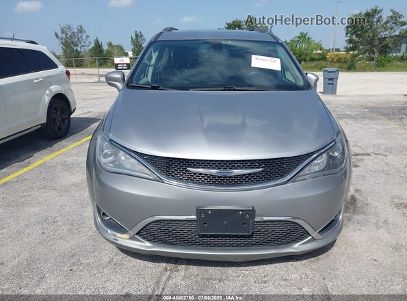 2C4RC1BG7JR356077 2018 CHRYSLER PACIFICA Silver Սարքավորումների վահանակի տեսք