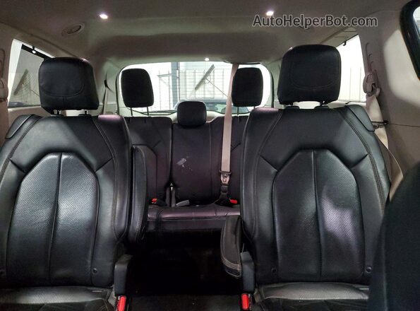 2C4RC1BG7LR140233 2020 CHRYSLER PACIFICA Black Вид задніх сидінь