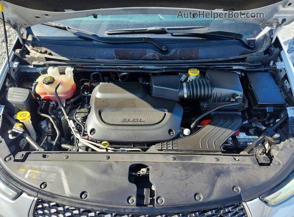 2C4RC1BG7PR582077 2023 CHRYSLER PACIFICA Silver ძრავის განყოფილების ხედი