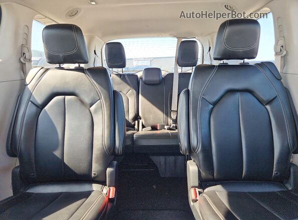2C4RC1BG7PR582077 2023 CHRYSLER PACIFICA Silver უკანა სავარძლების ხედი