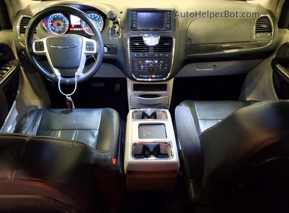 2C4RC1BG8GR253775 2016 CHRYSLER TOWN White Dashboard view