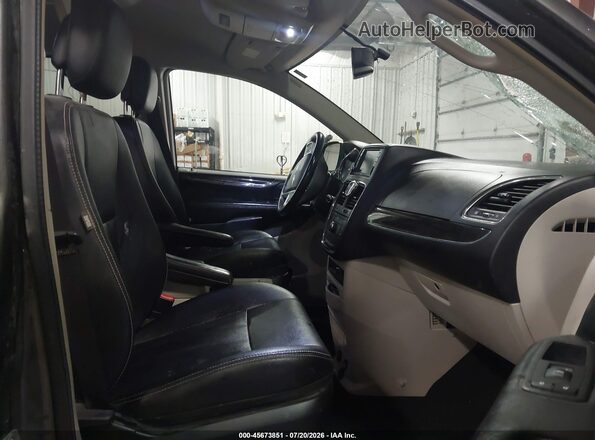2C4RC1BG8GR292883 2016 CHRYSLER TOWN & COUNTRY Серый Вид салона спереди