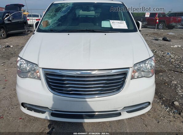 2C4RC1BG8GR298313 2016 CHRYSLER TOWN & COUNTRY White Вид щитка приладів